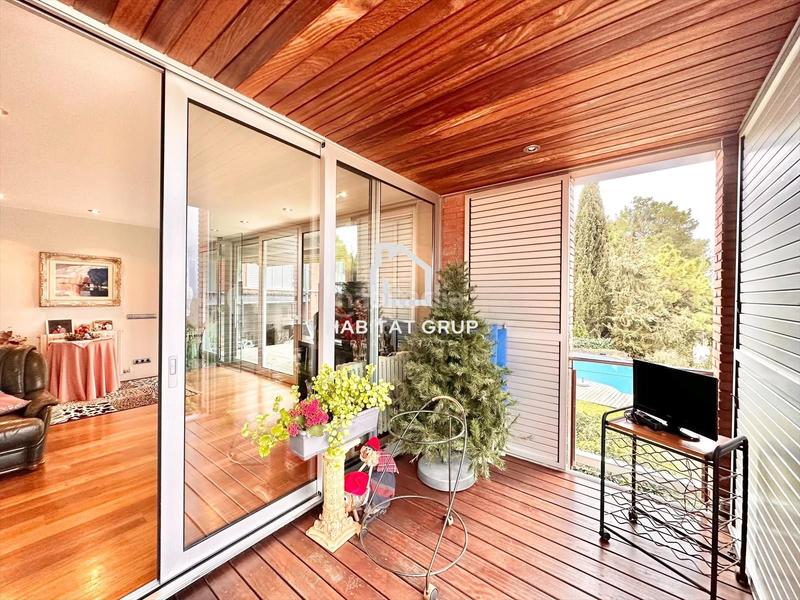 Foto 45c4e618-ea93-4f8f-9bfe-79e6c9376460. Casa amb calefacció piscina a Montjuïc Girona