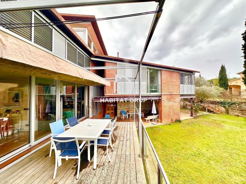 Foto 7a1f82bf-c95b-4e4e-b78a-792e5486c0dc. Casa amb calefacció piscina a Montjuïc Girona