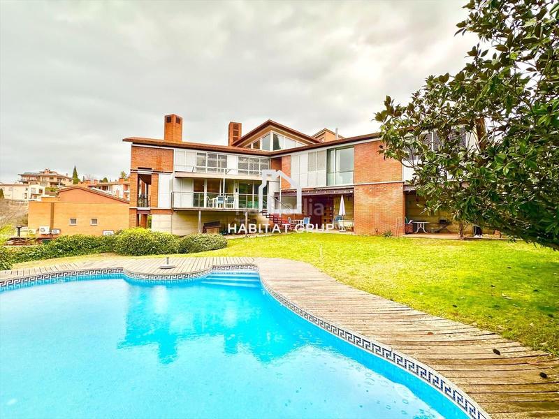 Foto aaa0a286-e3f6-426e-bc8c-276b7e4544e3. Casa amb calefacció piscina a Montjuïc Girona