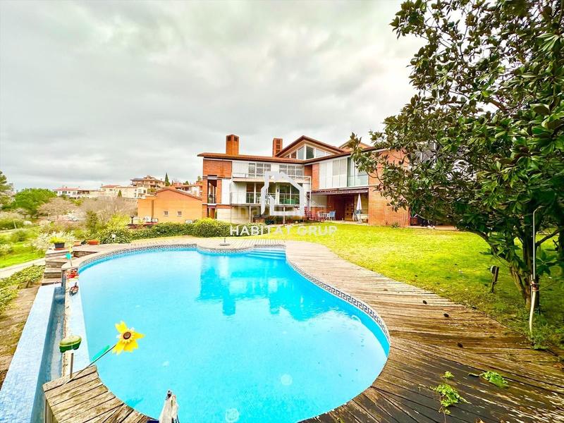 Foto c00ed3c1-3db7-4bfd-a7f9-135f23347884. Casa amb calefacció piscina a Montjuïc Girona