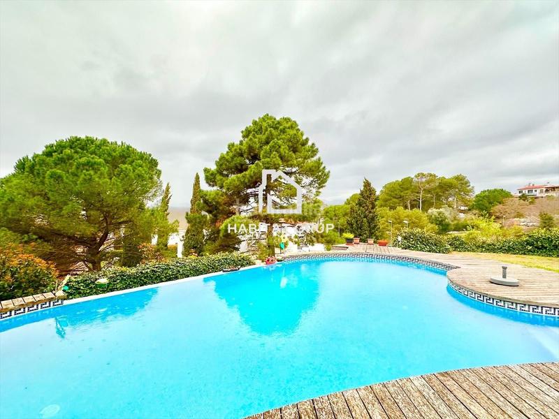 Foto e1150fd1-4566-452e-9291-cf938c494a4f. Casa amb calefacció piscina a Montjuïc Girona