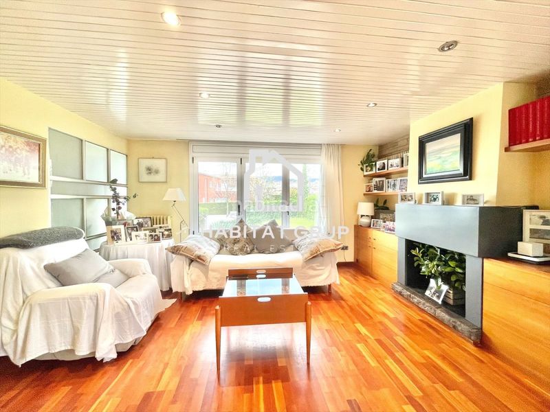 Foto 96e53049-cfdb-4ba8-9c8e-c9c2dd98792e. Casa amb calefacció piscina a Banyoles