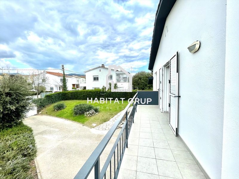 Foto d6014a12-aec3-433a-b909-fca75eaf2d2b. Casa amb calefacció piscina a Banyoles