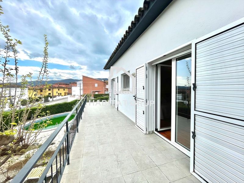 Foto fc7e55ee-7542-4f33-b820-0c5d583b98eb. Casa amb calefacció piscina a Banyoles