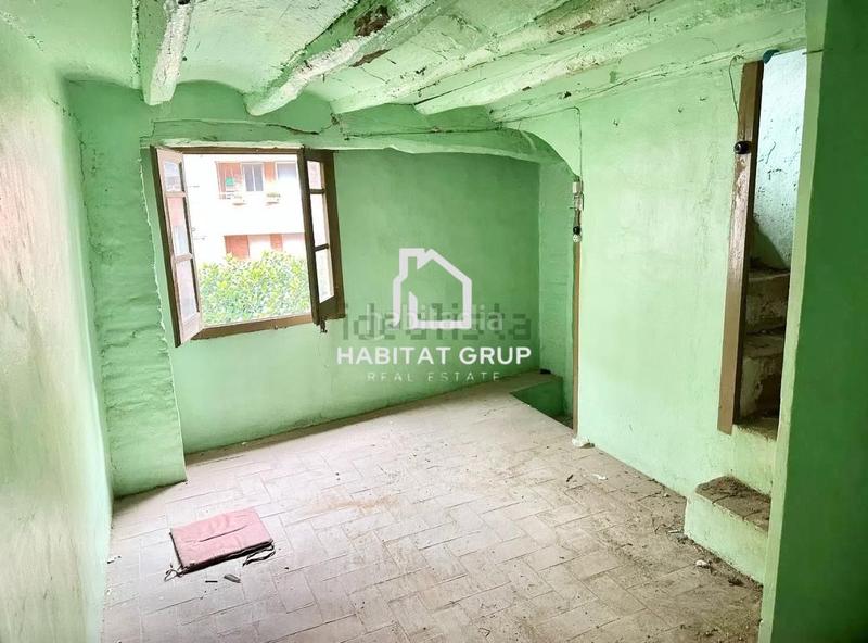 Foto 52e90155-df7e-4d7b-bc3b-8308a4ed6b88. Casa adossada a Valls