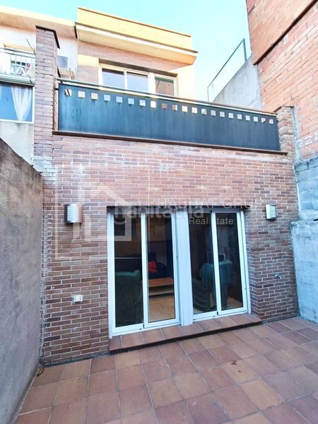 Foto 22769eb9-6ee2-4d1e-b13e-df7d00eacd4f. Casa a Poble Nou Sabadell