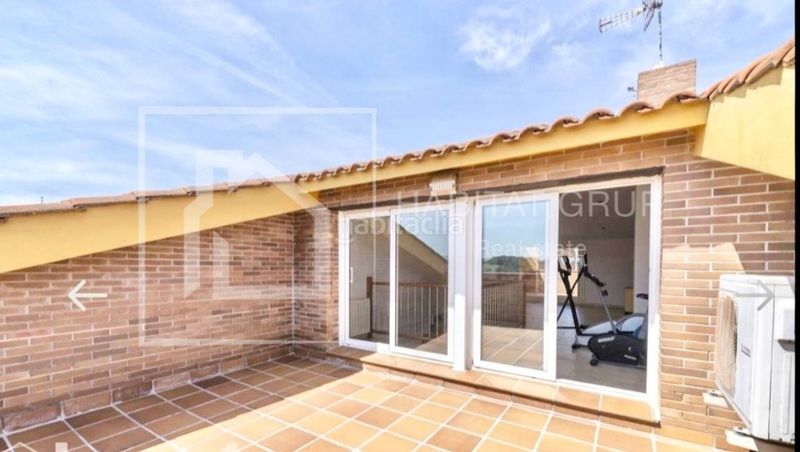Foto cb5c7acb-405a-48ff-a6a3-c4a956a4e91a. Casa a Poble Nou Sabadell