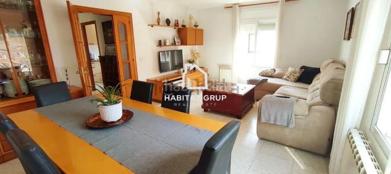 Foto 1776aab4-8594-4cbc-9c4d-21d4982f4d70. Casa a schiera con riscaldamento in Eixample Sant Feliu de Guíxols