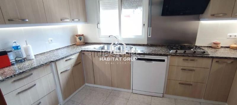 Foto 38c0ca14-30bf-45ef-818e-db8a5eee5b6a. Casa a schiera con riscaldamento in Eixample Sant Feliu de Guíxols