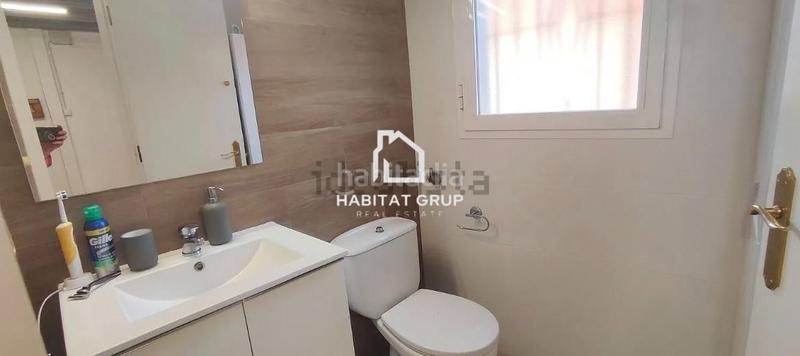 Foto 4b8e52cc-d888-4007-8e16-a4809f7b79e0. Casa a schiera con riscaldamento in Eixample Sant Feliu de Guíxols