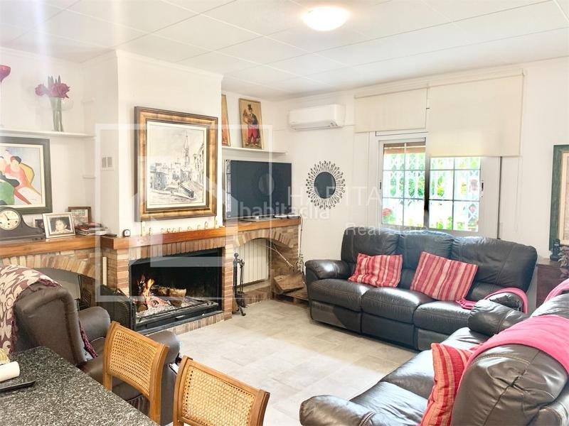 Foto 307d9af7-8cf2-4ff8-80b6-20fa476c8ff9. Casa a Centre-Barri Vell Girona