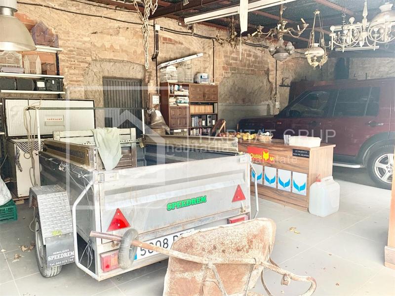 Foto ca55d214-680d-42bc-b24e-8f26c514f758. Casa a Centre-Barri Vell Girona