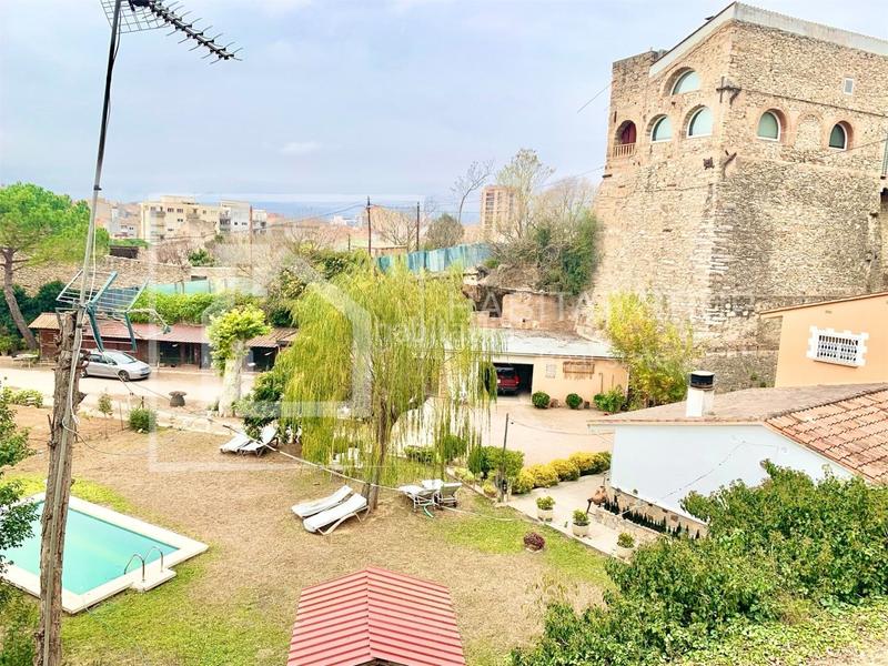 Foto fc857d03-20bd-466a-8990-76c4b1b5599a. Casa a Centre-Barri Vell Girona