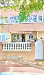 Casa adossada a Casc Antic - Nou Cambrils. Casa adosada en cambrils