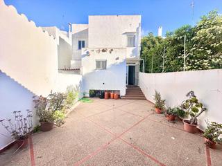 Maison jumelée à Ciutadella. Casa en ciutadella de menorca