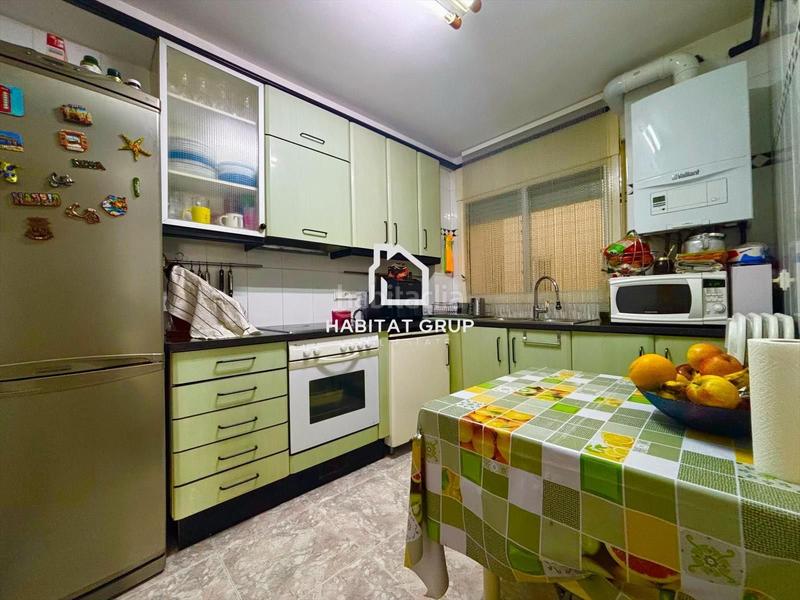 Foto 3378dc33-379c-4a68-a8e8-98c1084c40de. Flat with heating in Centre Salt