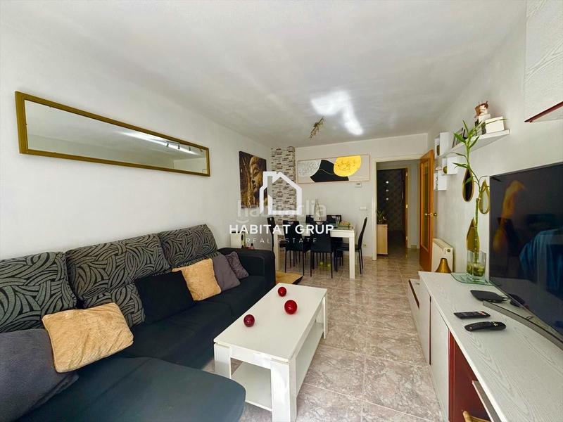 Foto 4a9038e8-c39f-43d6-9a3b-aa6af248d6cc. Flat with heating in Centre Salt