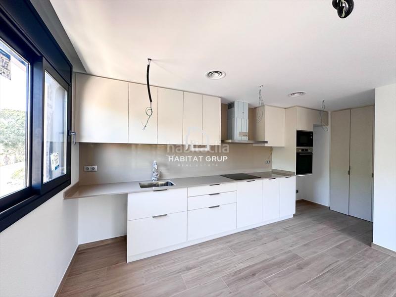 Foto aebd5e38-048d-4724-a7c1-59d338d7d8c9. Piso  obra nueva en Pals