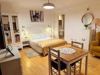 Estudi a Centre-Barri Vell. Estudio en girona