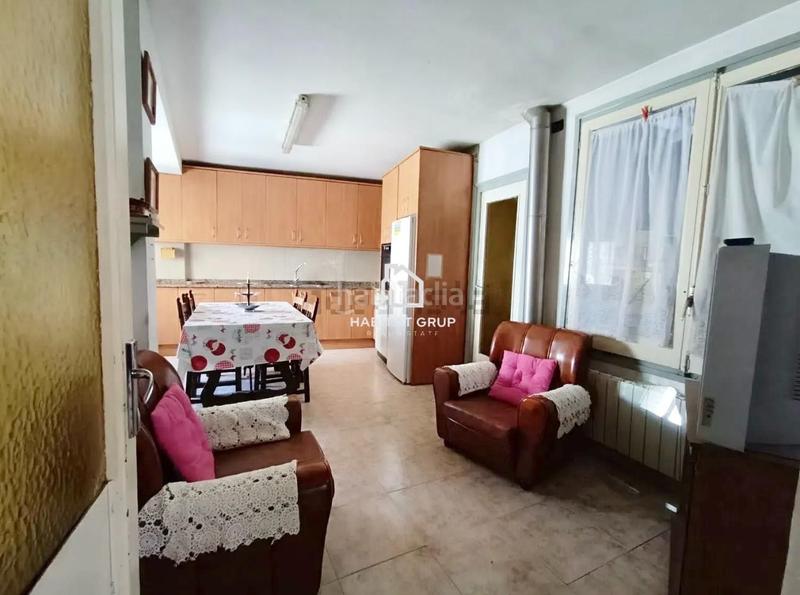 Foto 446a1305-6898-4a44-93b3-553fa8f04115. Haus mit heizung in Masroig (El)