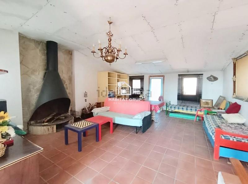 Foto eb662a9b-8ed5-4965-b8a5-f6098a340b2c. Haus mit heizung in Masroig (El)