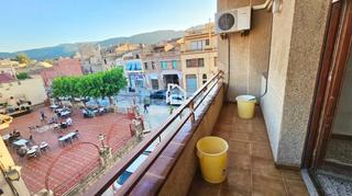 Flat in Montblanc. Piso en montblanc