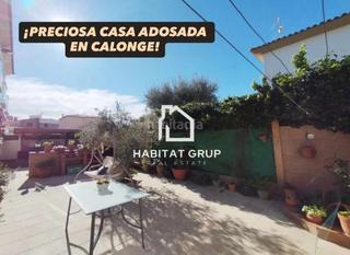 Casa adossada a Poble. Casa pareada en calonge