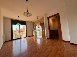 Flat in Centre. Piso en vidreres