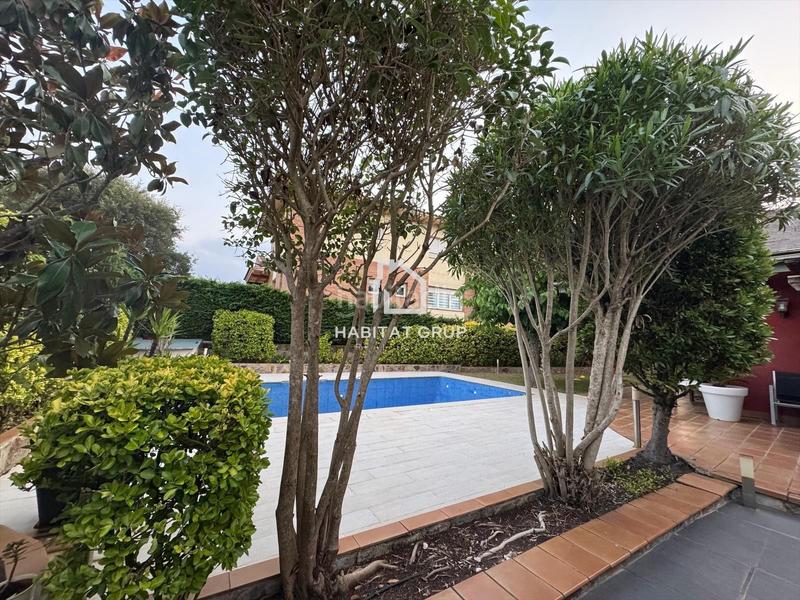 Foto 2c07033f-e888-40cd-8f5f-933aae981519. Casa amb calefacció piscina a Palau Girona