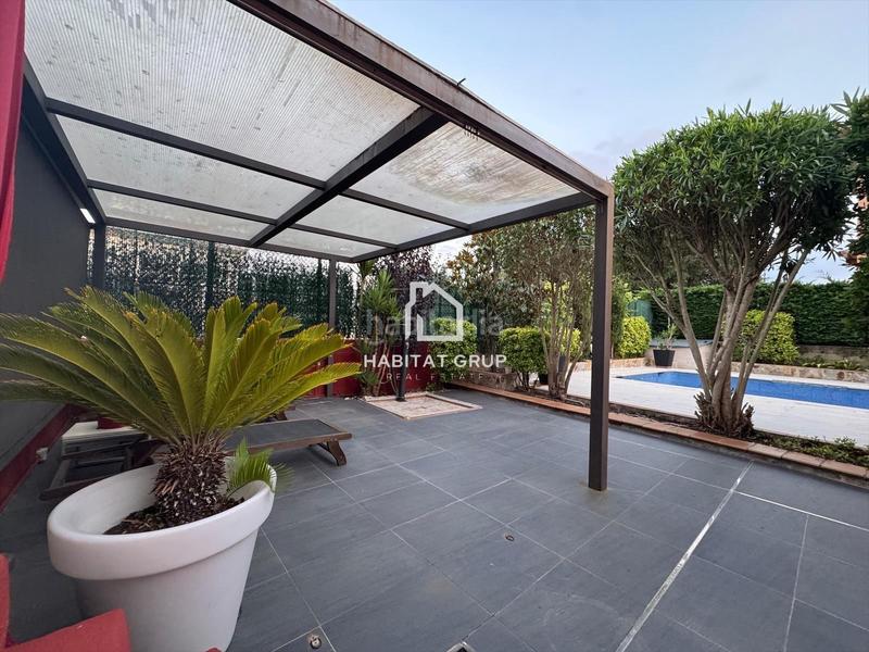 Foto 7c2afebc-8ddb-4244-9b72-1f86a60decd3. Casa amb calefacció piscina a Palau Girona