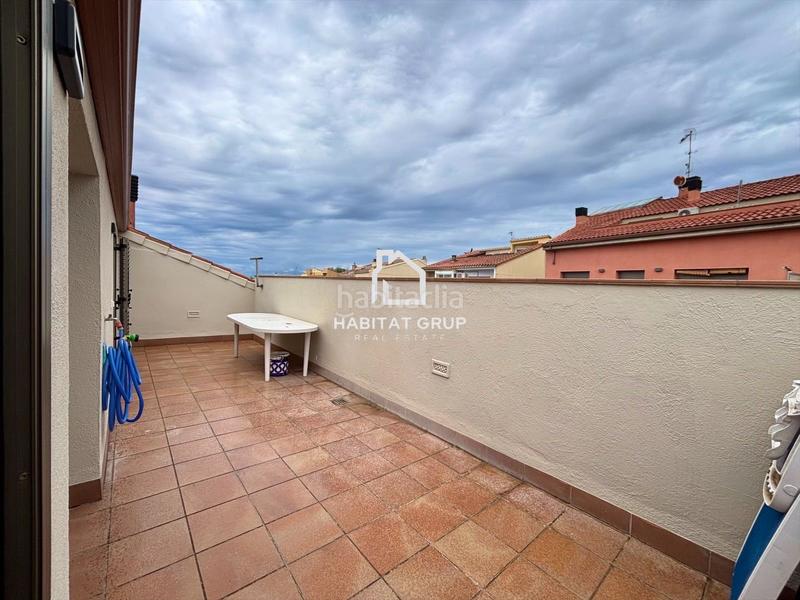 Foto 80df6fd6-c471-444a-a2a3-a08b8b9ecaaa. Dúplex amb calefacció a Llagostera