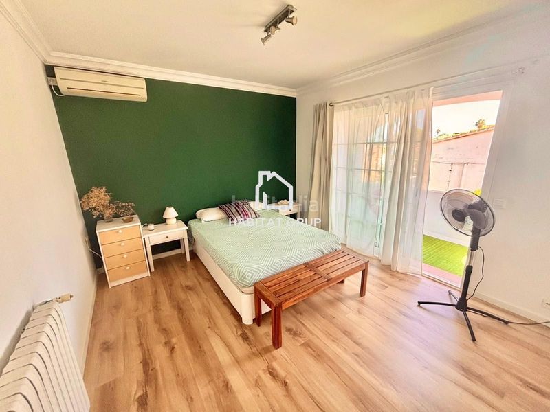 Foto 0074df50-c3cf-4690-9b7a-c15c685e46fc. Casa amb calefacció piscina a Es Castell Es Castell