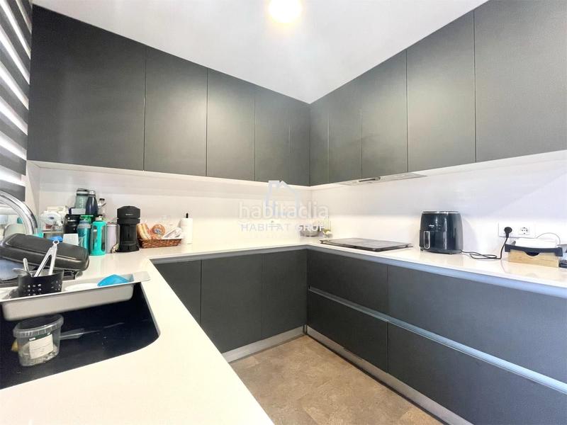 Foto 25ca2b3a-4c54-485d-9872-fad893a77e9b. Reihenhaus mit heizung pool in Quart