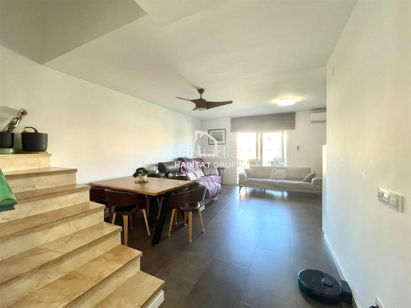 Foto f515e20b-7c28-47a2-a8a3-ed83b3e69580. Reihenhaus mit heizung pool in Quart