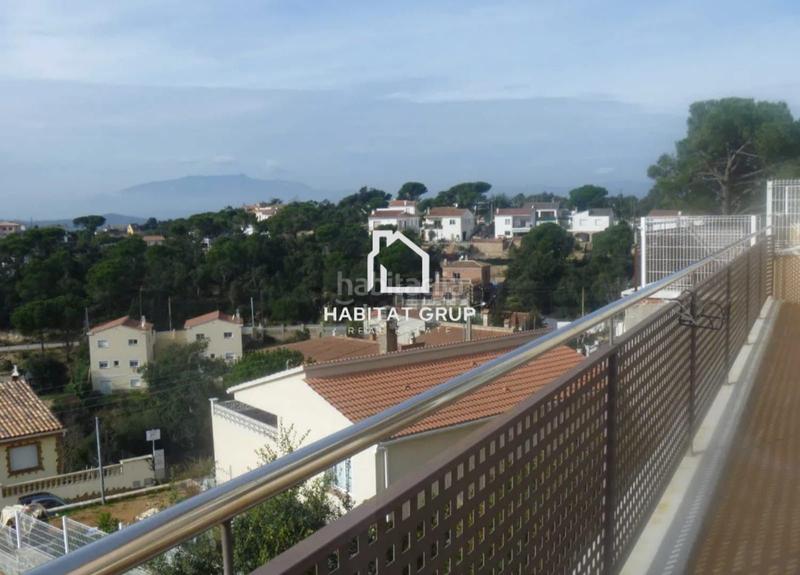 Foto b25463a2-d706-4b21-a516-6f8783646db5. Casa adosada  en Aiguaviva Parc Vidreres