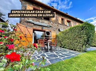 Maison à Llívia. Espectacular casa con jardín y parking en el corazón de llivia!