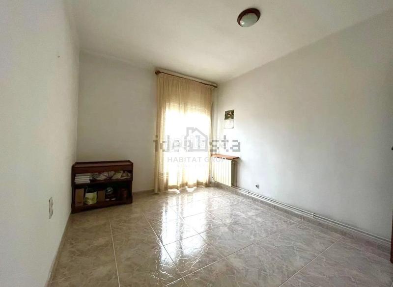 Foto d650df3a-1103-49c8-bb13-83f28160de0f. Piso en Sant Narcis Girona