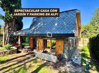 Casa a Alp. Espectacular casa con jardín en el corazón de alp