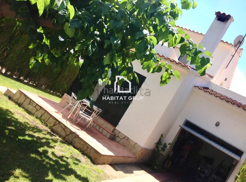 Foto 4540904a-ba50-49a5-8ffb-78c91e294495. Casa adossada amb piscina a Les Tres Cales Ametlla de Mar (L´)