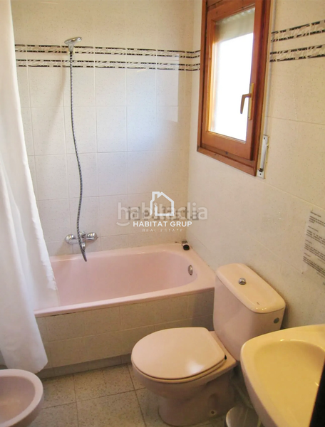 Foto 9b109a69-9cb8-4f92-b34f-6a5e4d4fccad. Casa adossada amb piscina a Les Tres Cales Ametlla de Mar (L´)