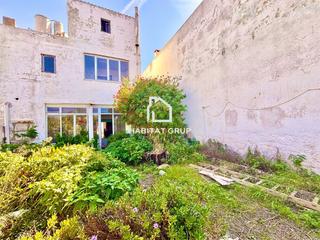 Haus in Ciutadella. Casa en ciutadella de menorca con jardin!