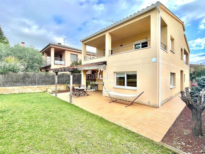 Foto 7287c7d5-fa35-42f5-8739-0d98a90a37bc. Haus mit heizung pool in Palol de Revardit