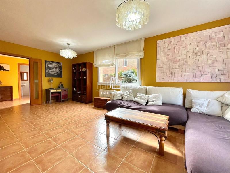 Foto 9c59ffb8-2c60-471b-ad92-2be1a506bae5. Haus mit heizung pool in Palol de Revardit