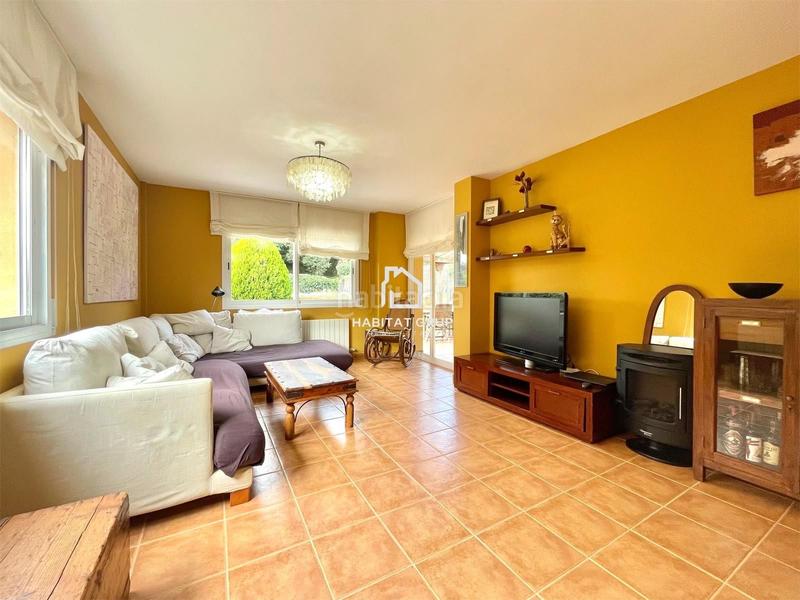 Foto d77ee884-fdde-4eff-a009-6e2b3f720747. Haus mit heizung pool in Palol de Revardit