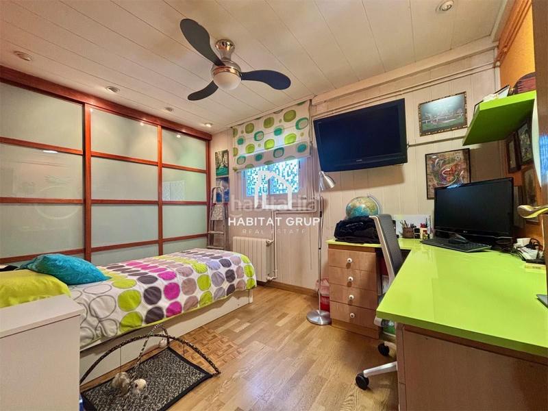 Foto 8ecd532d-46fa-439e-b131-236c7ac75b4f. Etagenwohnung in Carmel Barcelona