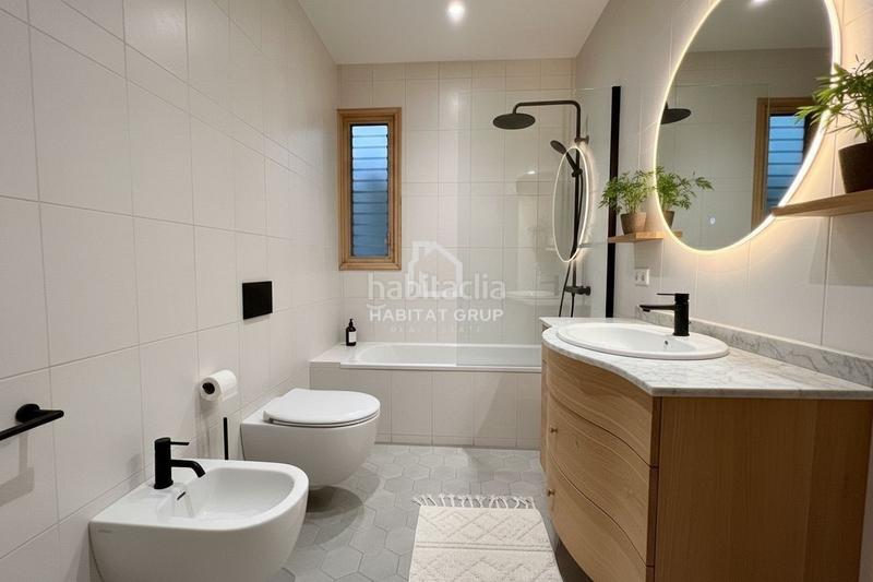 Foto 90a5499b-1b05-496c-b7ac-facd3380c591. Flat with heating in Centre-Barri Vell Girona