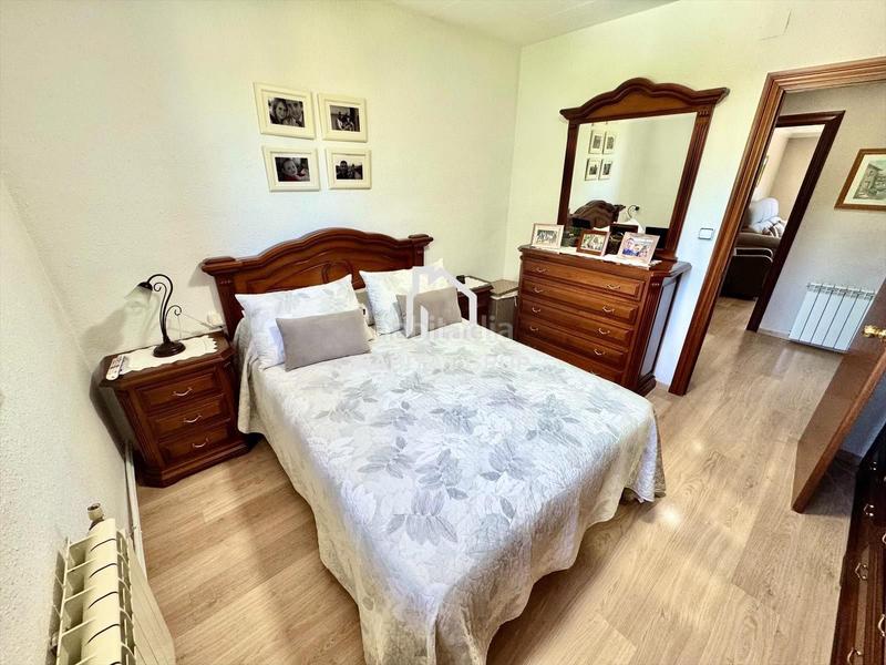 Foto 6cc2dd34-2040-4eb0-8fdb-f352e33cdf99. Flat with heating in Puigcerdà