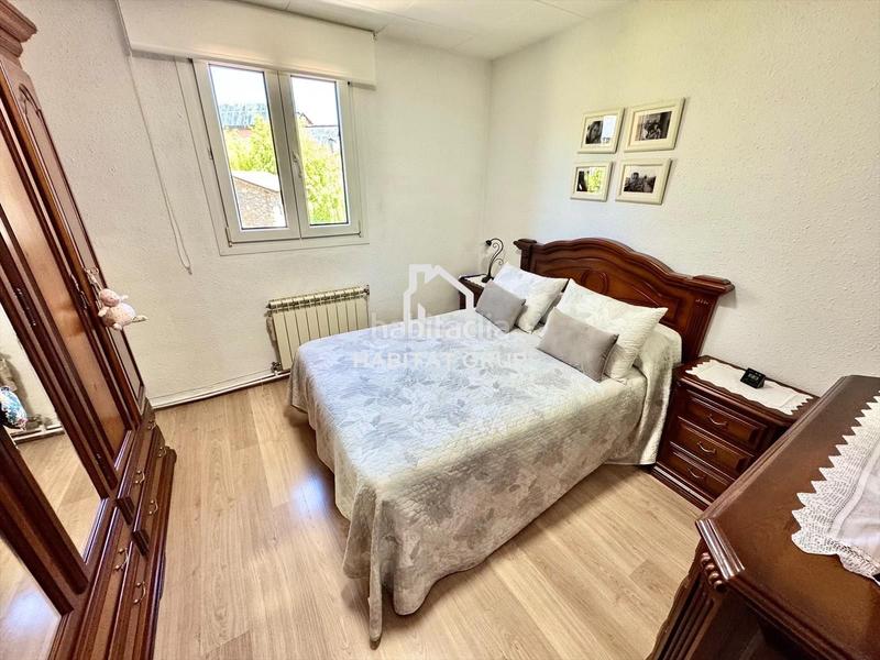 Foto f078e762-5997-426b-9796-907c90a8fdbd. Flat with heating in Puigcerdà