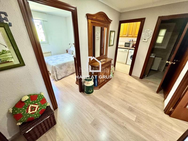 Foto f929e70f-dda3-49ad-a17d-e8b44de9660f. Flat with heating in Puigcerdà