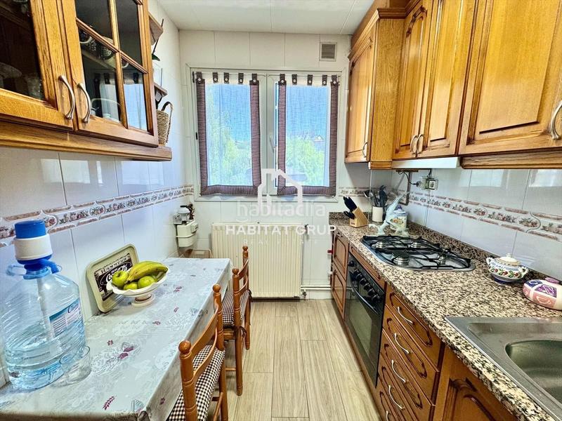 Foto fd6a65bd-7616-4754-9613-6f881e3aabc2. Flat with heating in Puigcerdà